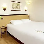 Hotel Campanile Beauvais