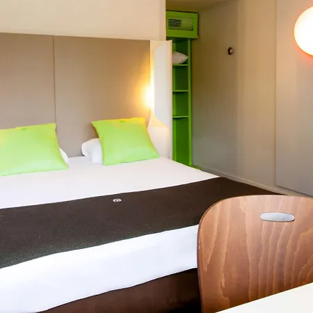 Campanile 3* Beauvais