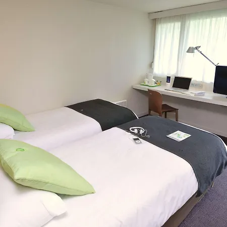 Campanile 3* Beauvais