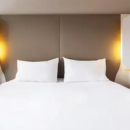 캄파닐 호텔